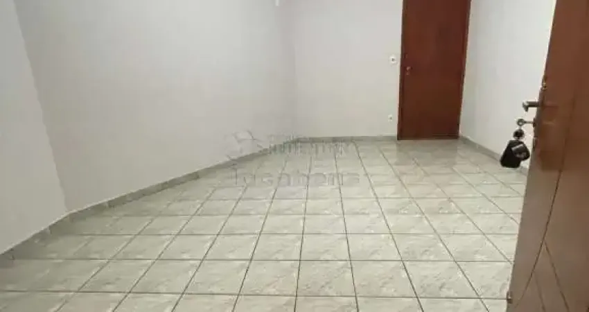 Jardim Caparroz - Casa com 3 dormitórios sendo 1 suíte com hidro e 1 tipo apartamento