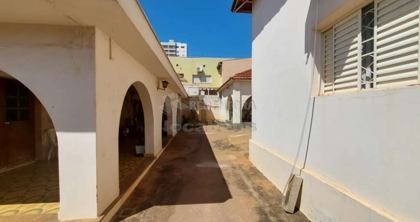 CASA COMERCIAL ANTIGA á VENDA
