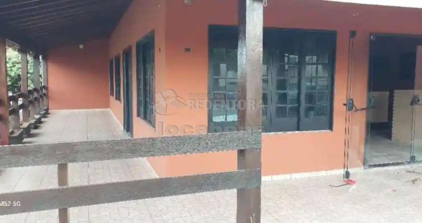 Casa Comercial Centro em Mirassol/SP.