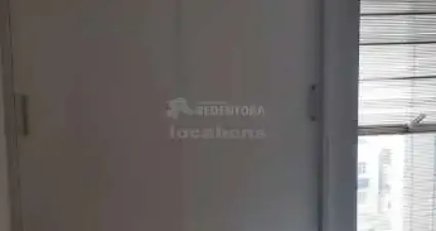 Centro - Sala Comercial com 1 Vaga de Garagem.