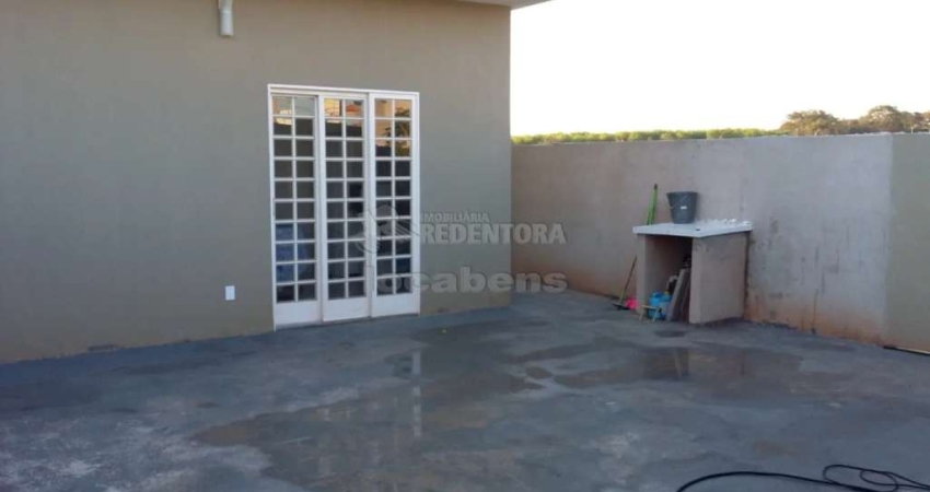 Casa Padrão no bairro Residencial Anna Angélica, com 02 dormitórios e 02 vagas de garagem.