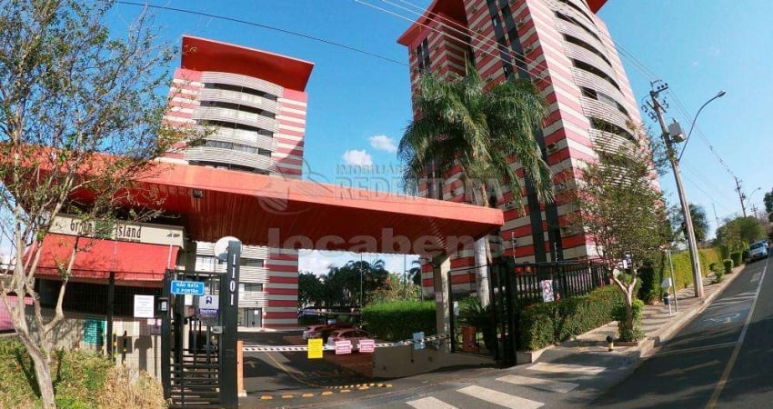 Apartamento com 02 dormitórios no Green Island