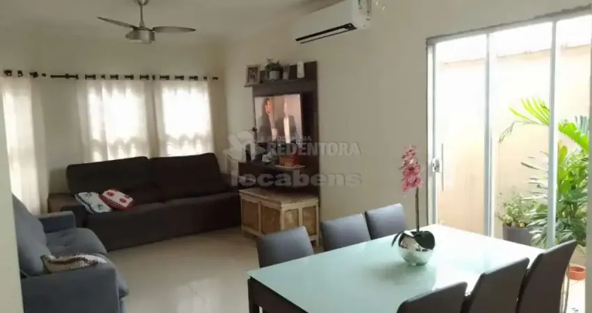 Casa com 03 dormitórios, 02 vagas de garagem cobertas no bairro residencial macedo teles i