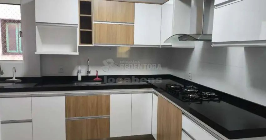Excelente apartamento de 2 dormitórios na bairro Vila Sinibaldi.