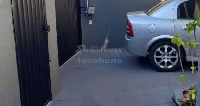 Maisparque Mirassol -  Casa 2 dormitórios 1 apto, sala com pé direito alto (4 metros), varanda com área de churrasqueira