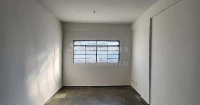 Ótimo Apartamento Residencial para Locação - 3 Dormitórios / Vila Angélica