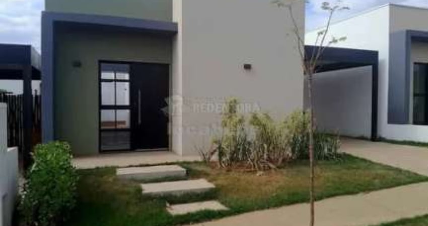 Ótima Casa em Condomínio para Locação - 3 Dormitórios / Fenhouse