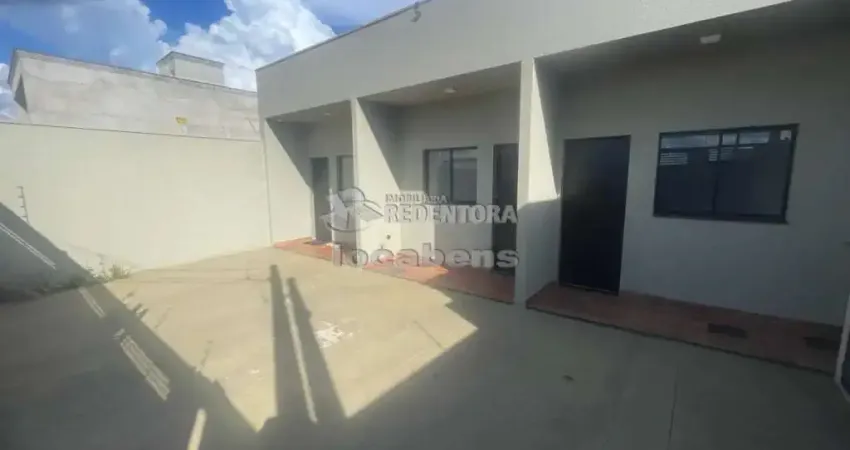 Casa no Maisparque, com 1 dormitório e 01 vaga de garagem.