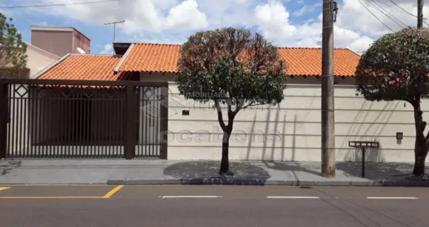 Casa com 3 quartos para alugar no Parque Residencial Romano Calil, São José do Rio Preto 