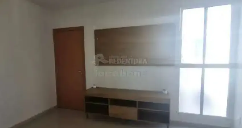 Apartamento Com 02 dormitórios e 01 vaga de garagem no bairro Jardim Nunes.