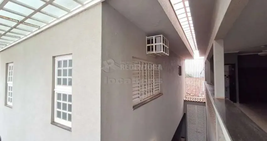 Aluga/  lindo e amplo sobrado com 04 quartos e 01 edícula casa sobrado - parque industrial residencial ou comercial para locação em são josé do rio preto