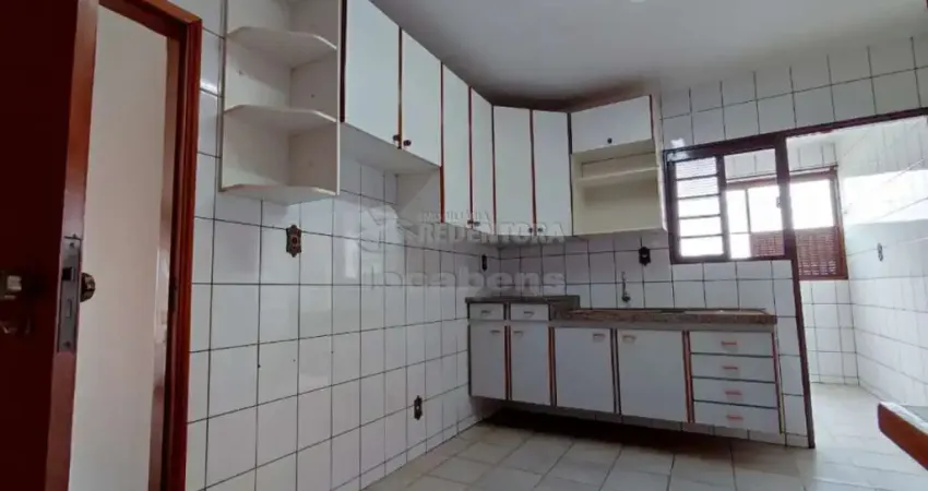 Apartamento- 02 dormitórios 02 banheiros 02 vagas de garagem