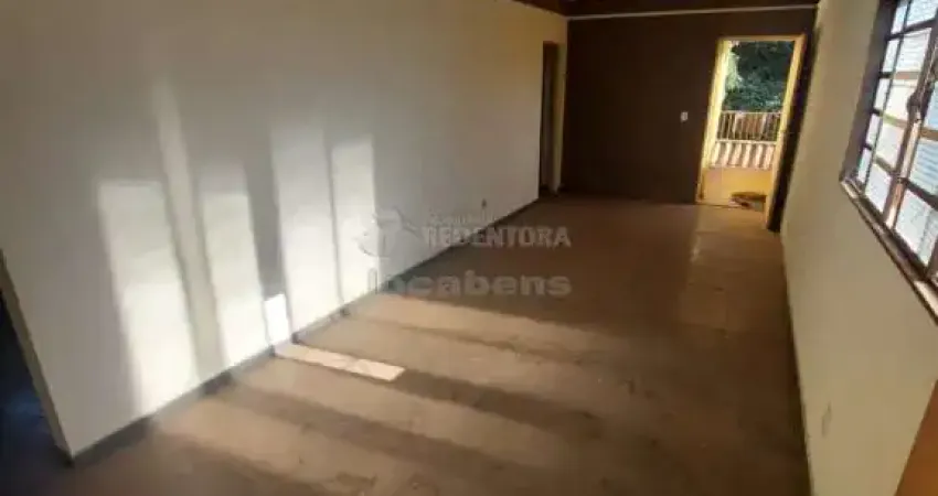 Apartamento no são francisco de 3 dormitórios com armários sendo 01 tipo apartamento.
