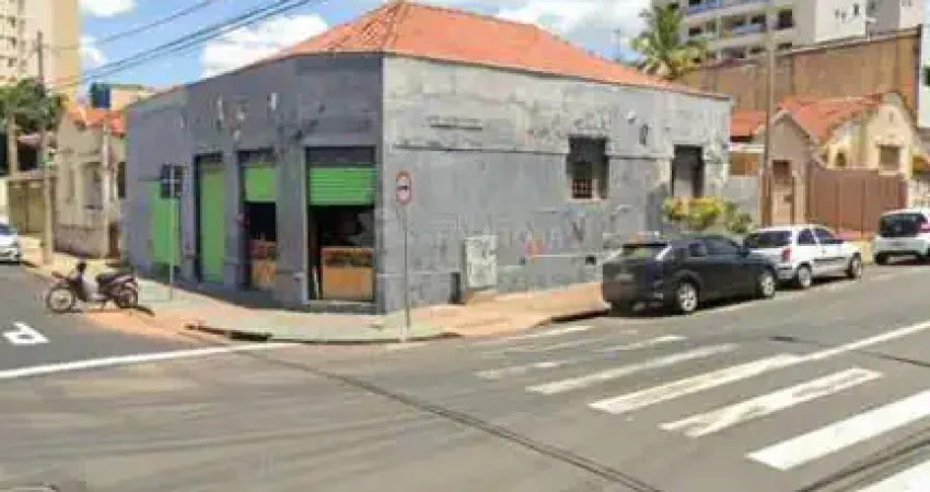 Salão comercial, 01 casa de três dormitórios e 01 casa de 02 dormitórios a venda no bairro boa vista