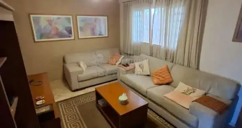 Apartamento de 3 dormitórios, 2 vagas de garagem cobertas no vila ercília.