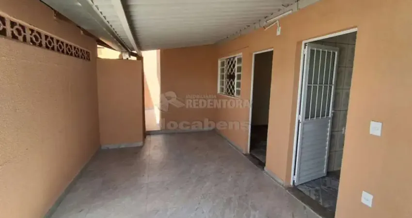 Casa padrão de fundos para locação com 1 dormitório no bairro joão paulo ii