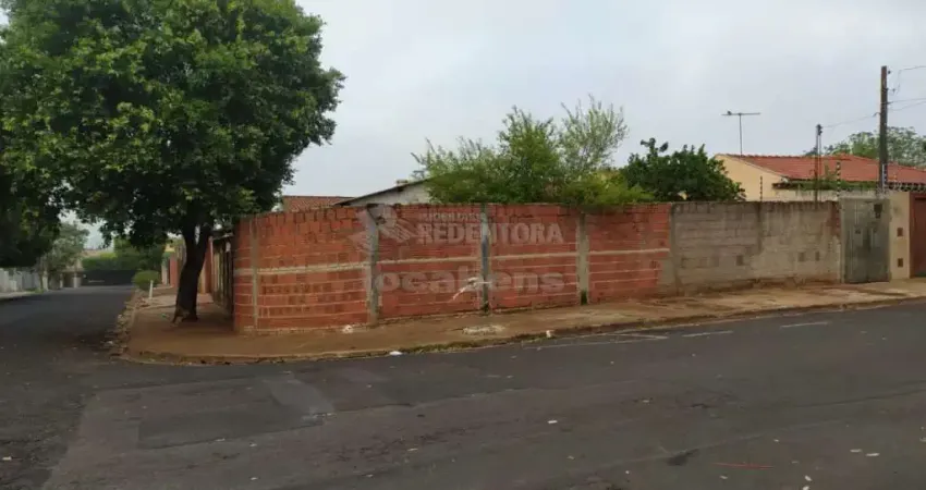 Jardim mugnaini - duas casas em esquina em terreno com 15 metros de testada, necessita de reforma