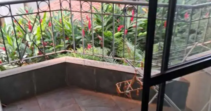 Apartamento mobiliado no edifício panorama center com 02 dormitórios.