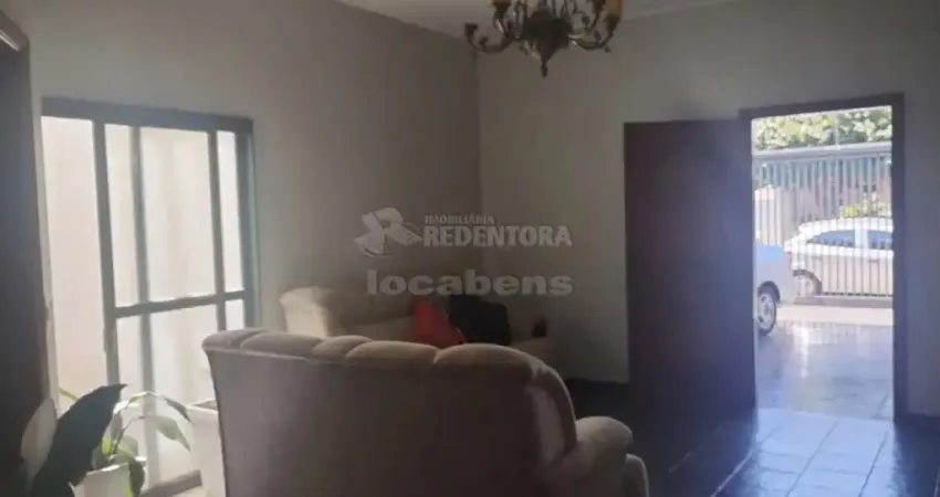 Casa no parque residencial romano calil com 04 dormitórios e 03 vagas de garagem.