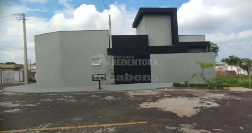 Casa residencial/comercial no bairro jardim califórnia, com 2 dormitórios sendo 1 suíte e 1 salão