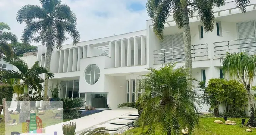 Casa de Condomínio em Hanga Roa - Bertioga, SP
