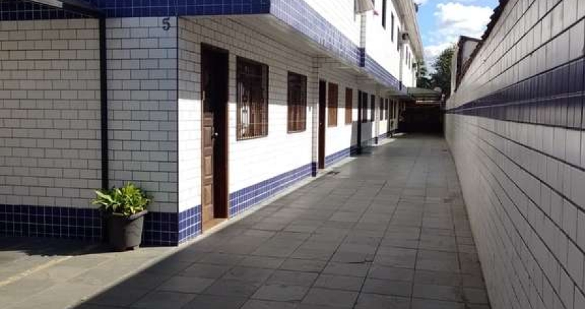 Casa de Condomínio em Vila Cascatinha  -  São Vicente