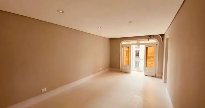 Venda de Apartamento em Ponta da Praia - 100m², 2 Dormitórios
