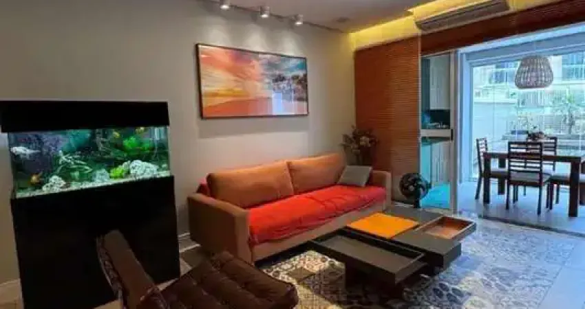 Luxuoso Apartamento em Gonzaga, Santos - 256m² por R$ 1.490.000,00