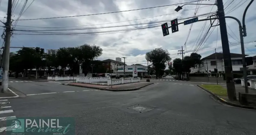 Casa Comercial no Macuco - Santos venda ou locação.