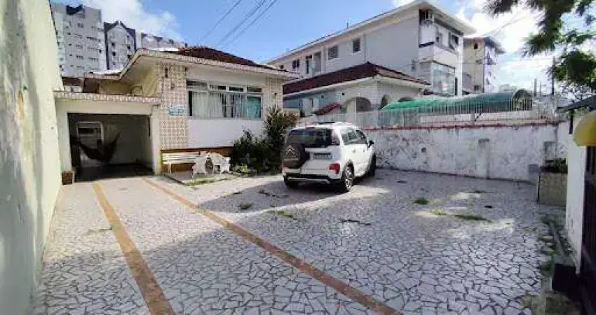 Casa com 4 quartos à venda na Rua Carvalho de Mendonça, Marapé, Santos