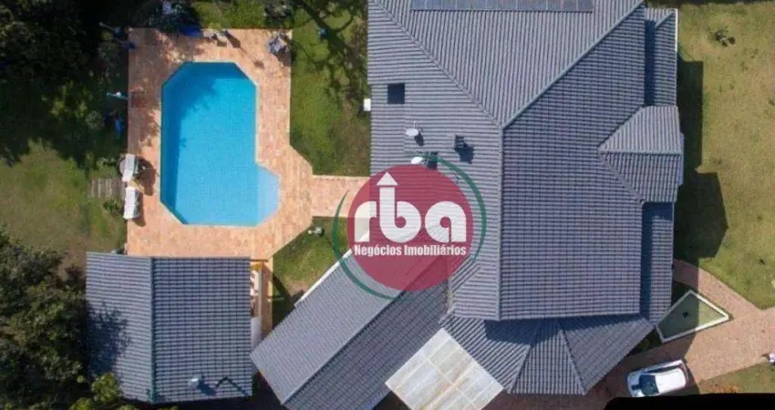 Bela casa no Condomínio City Castelo