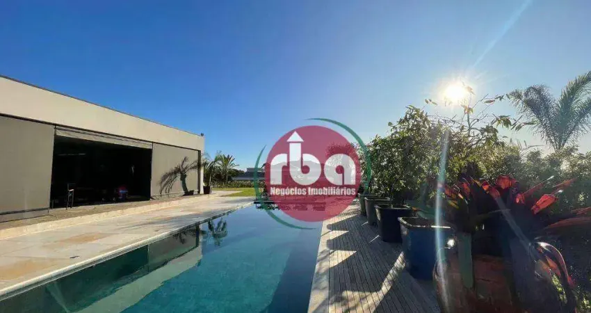 Imóvel no Condomínio Terras de São José II em Itu com 603 m² em lote de 2.160 m² e vista para por do sol