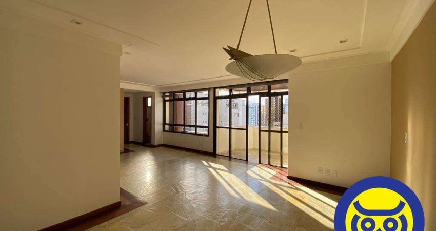 Apartamento com 4 dormitórios no Centro