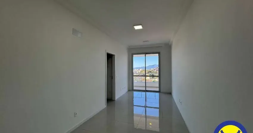 Apartamento com 03 dormitórios e Vista Mar no Estreito