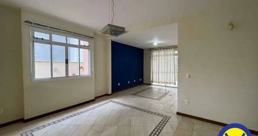 Casa com 4 quartos para alugar na Rua Ravena, Córrego Grande, Florianópolis