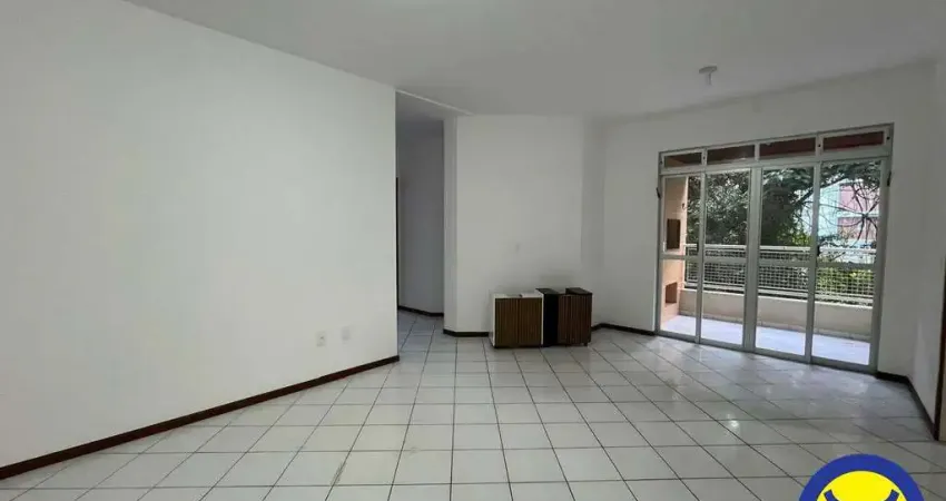 Apartamento para locação em Coqueiros - 2 quartos, 2 banheiros.