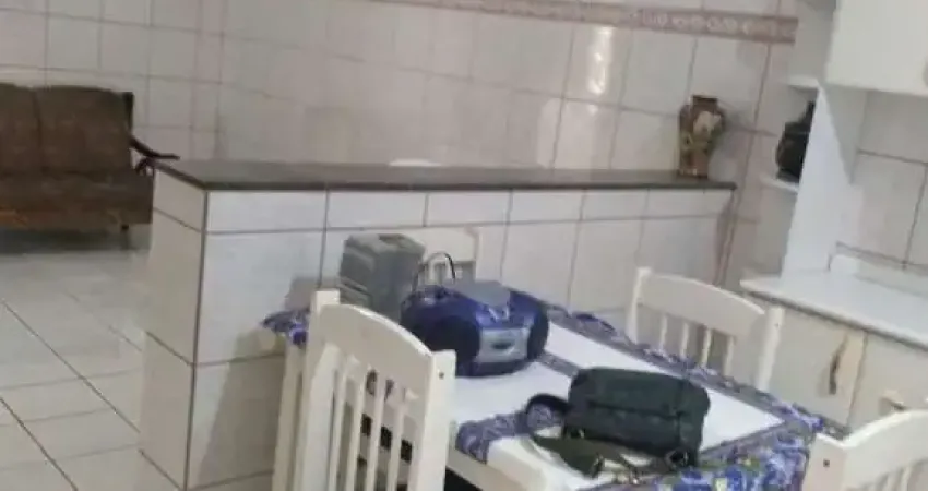 Casa com 2 quartos à venda na Vila Figueira, Suzano 