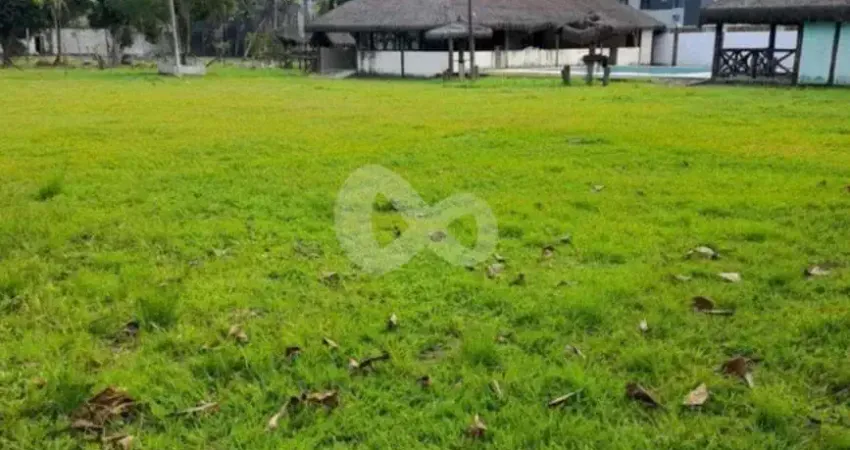 Terreno à venda na Rua Manimbu, Santa Cruz, Rio de Janeiro