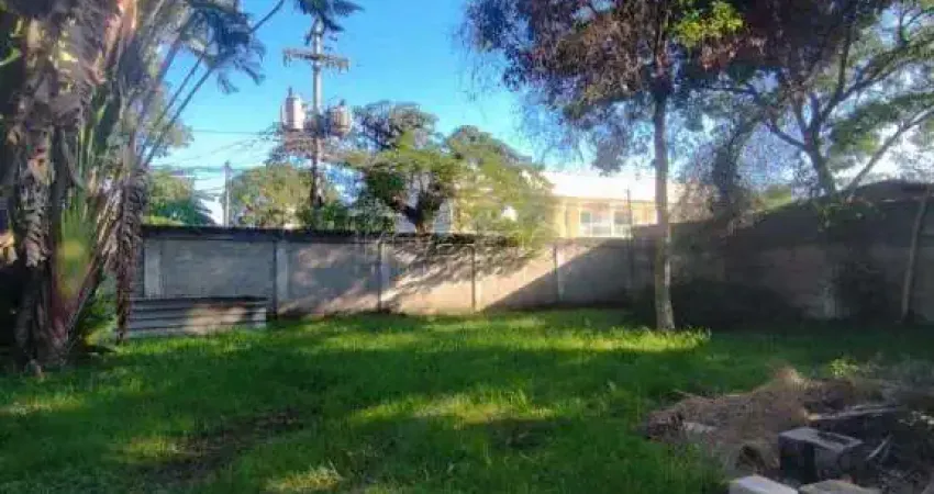 Terreno à venda na Rua Manimbu, Santa Cruz, Rio de Janeiro