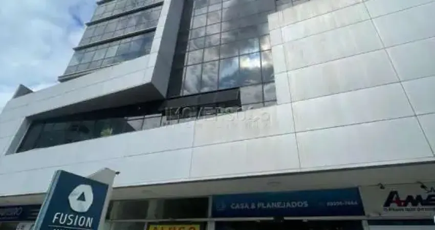 Sala comercial para alugar na Avenida Geremário Dantas, Pechincha, Rio de Janeiro