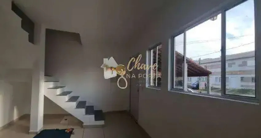 Casa à venda em condomínio fechado em Cotia com 2 Dormitórios
