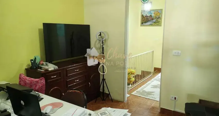 Casa à venda no Parque Santo Antônio com 2 Dormitórios