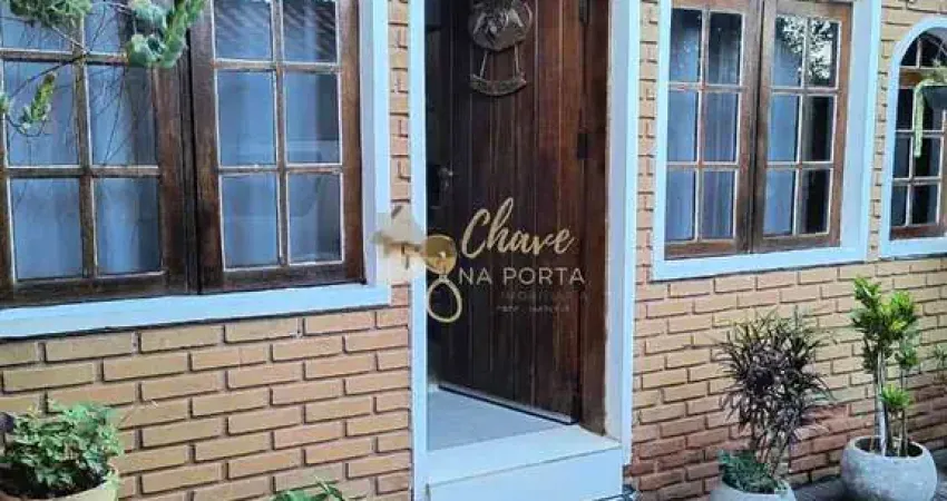 Casa ampla em condomínio à venda no Mairinque com 2 Dormitórios