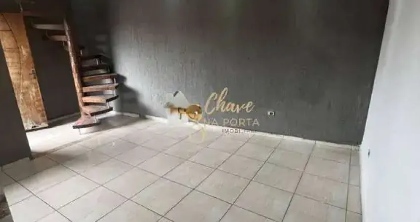 Sobrado amplo com 3 casas à venda no Recanto Verde do Sol