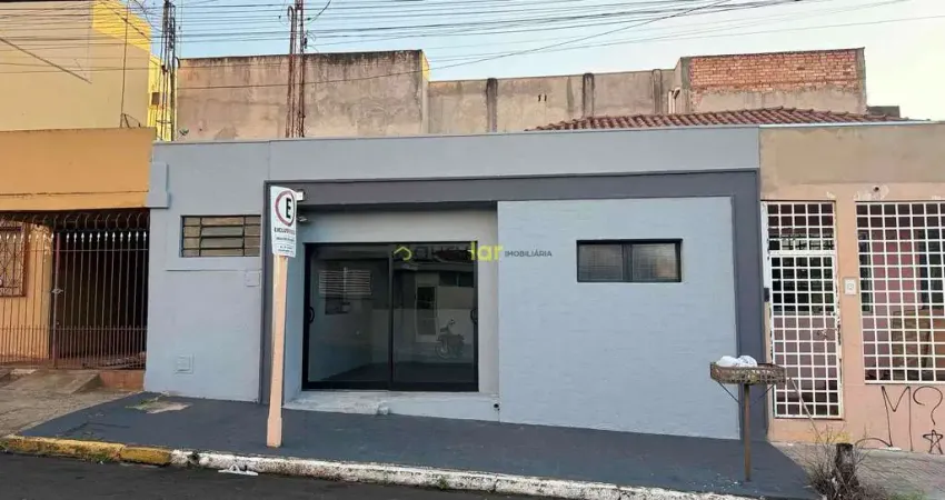 Casa comercial com 2 salas para alugar na Rua Engenheiro Saint Martin, Centro, Bauru