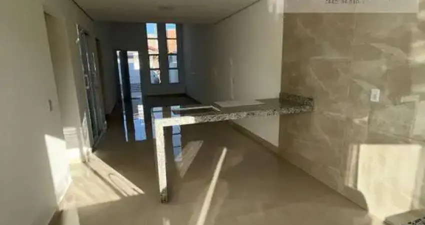 Casa 2 dormitórios para Venda em Jundiaí, JARDIM VALE VERDE, 2 dormitórios, 1 suíte, 2 banheiros, 2 vagas