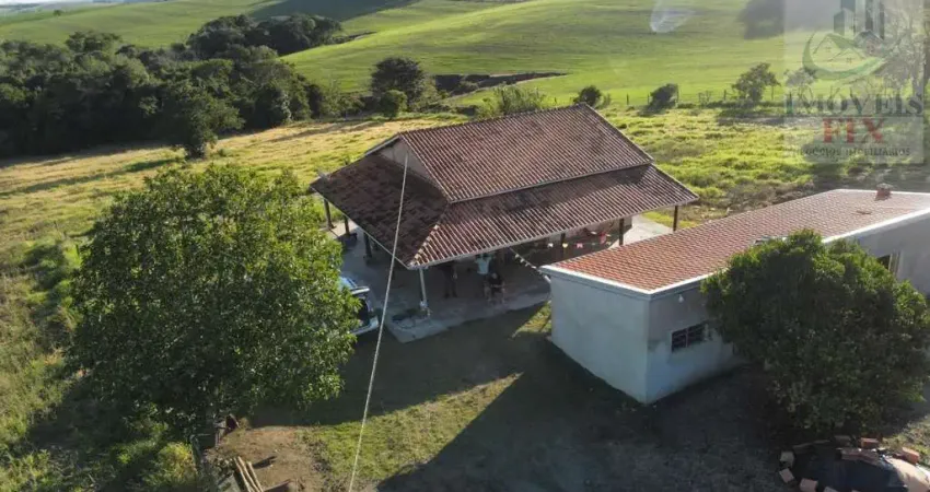 Chácara / sítio com 2 quartos à venda na GRI 452, 567, Capela Velha, Guareí