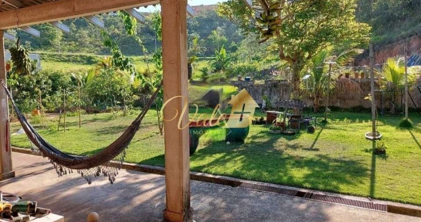 Casa em condomínio em Jacareí Vale Dos Lagos