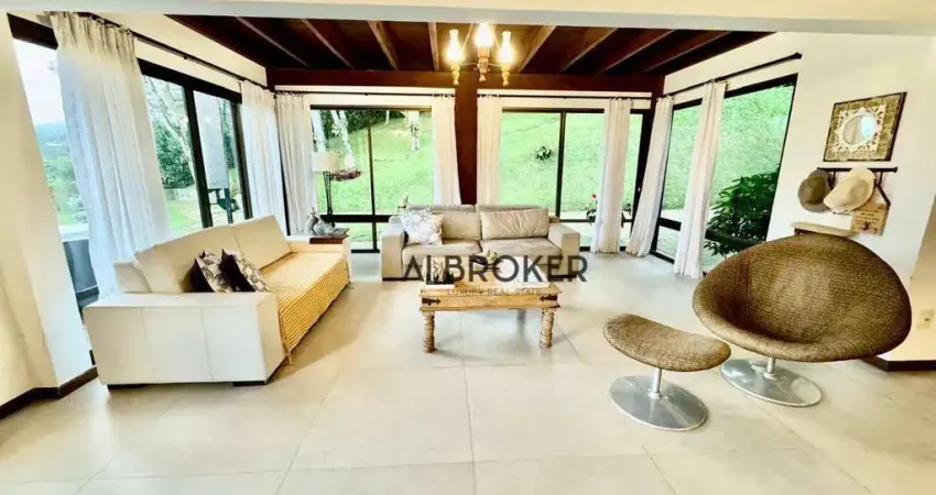 Em Guaramiranga Mansão Casa com 6 dormitórios à venda, 500 m² por R$ 4.200.000 - Centro - Guaramiranga/CE