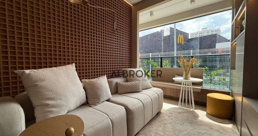 No bairro Fatima  Apartamento com 3 dormitórios à venda, 61 m² por R$ 491.000 - Parreão - Fortaleza/CE